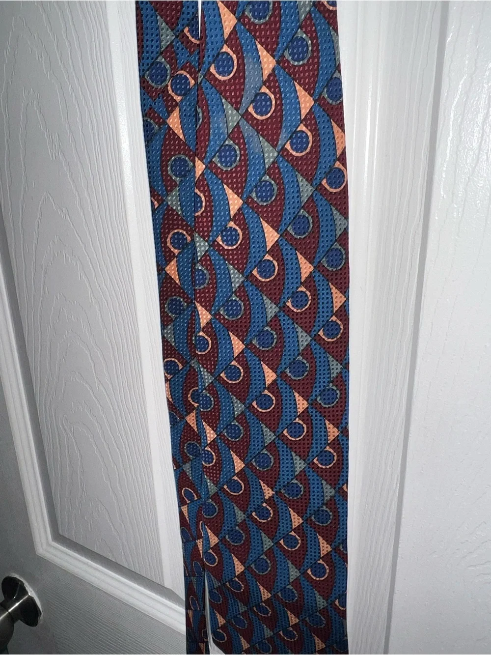 Vintage Zenio 100% Silk Tie Geometric Pattern. Italian silk made in USA.